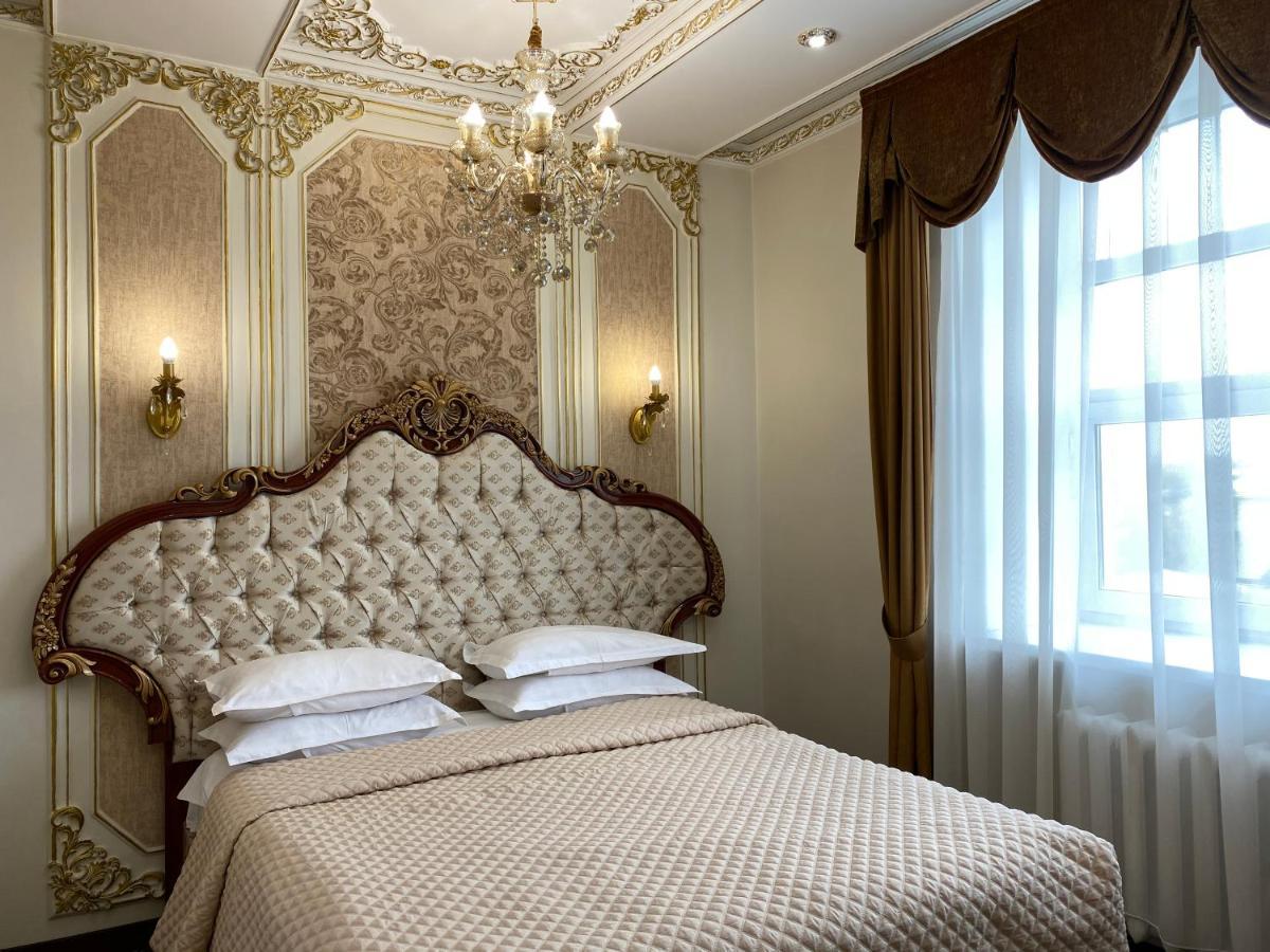 Lion Hotel Asztana Kültér fotó