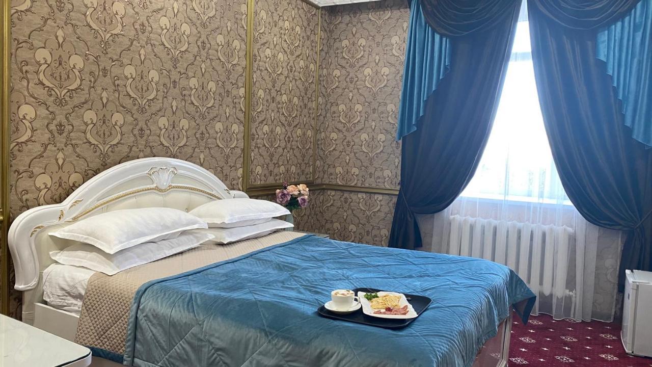 Lion Hotel Asztana Kültér fotó