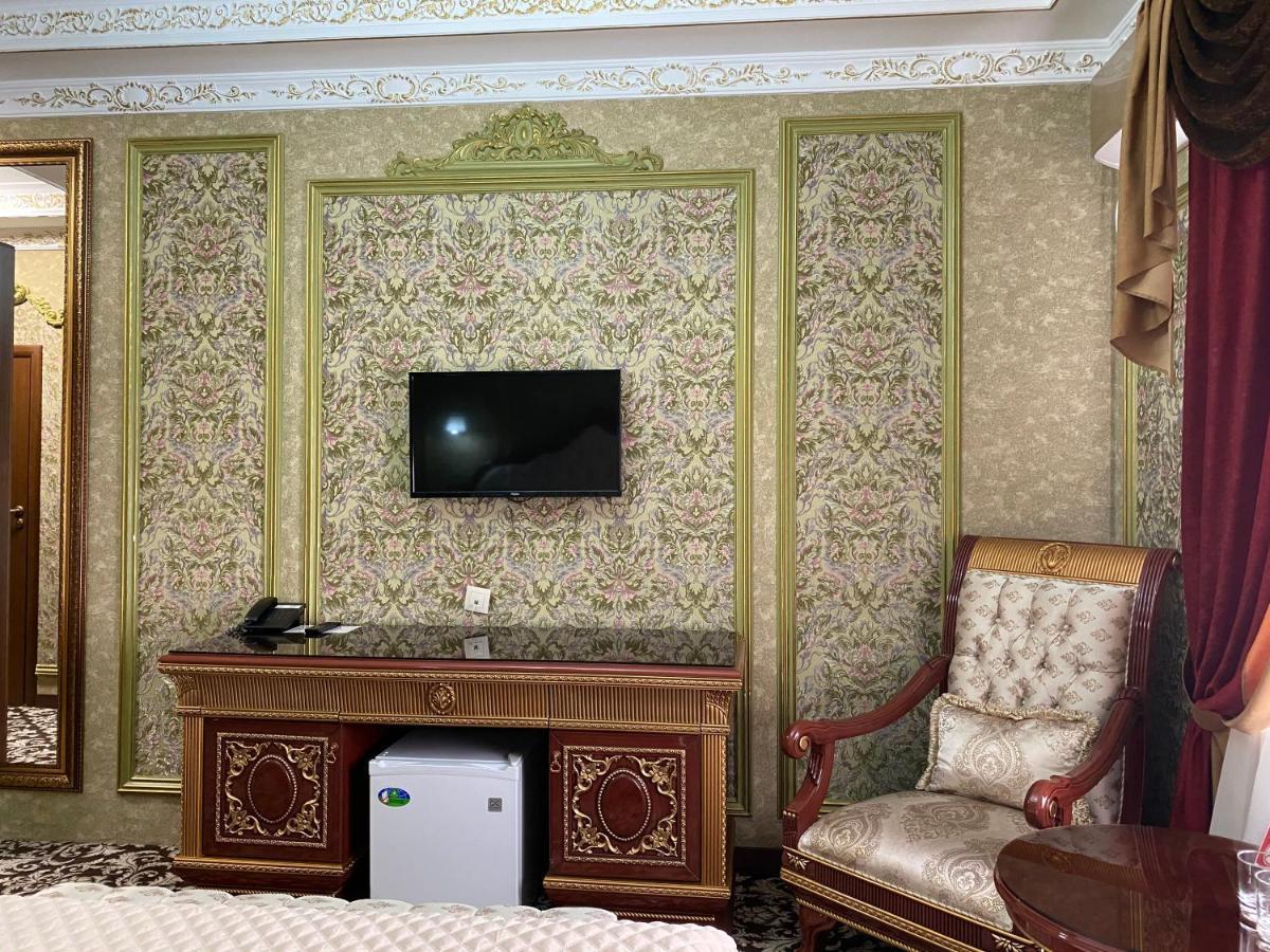 Lion Hotel Asztana Kültér fotó