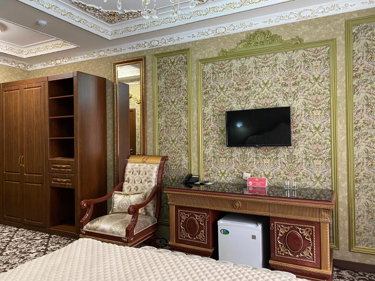 Lion Hotel Asztana Kültér fotó