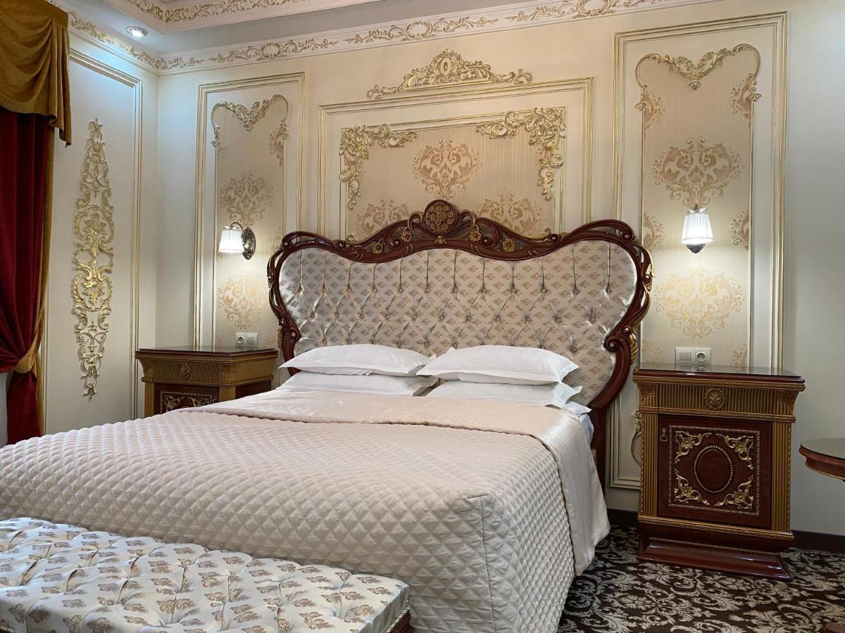 Lion Hotel Asztana Kültér fotó