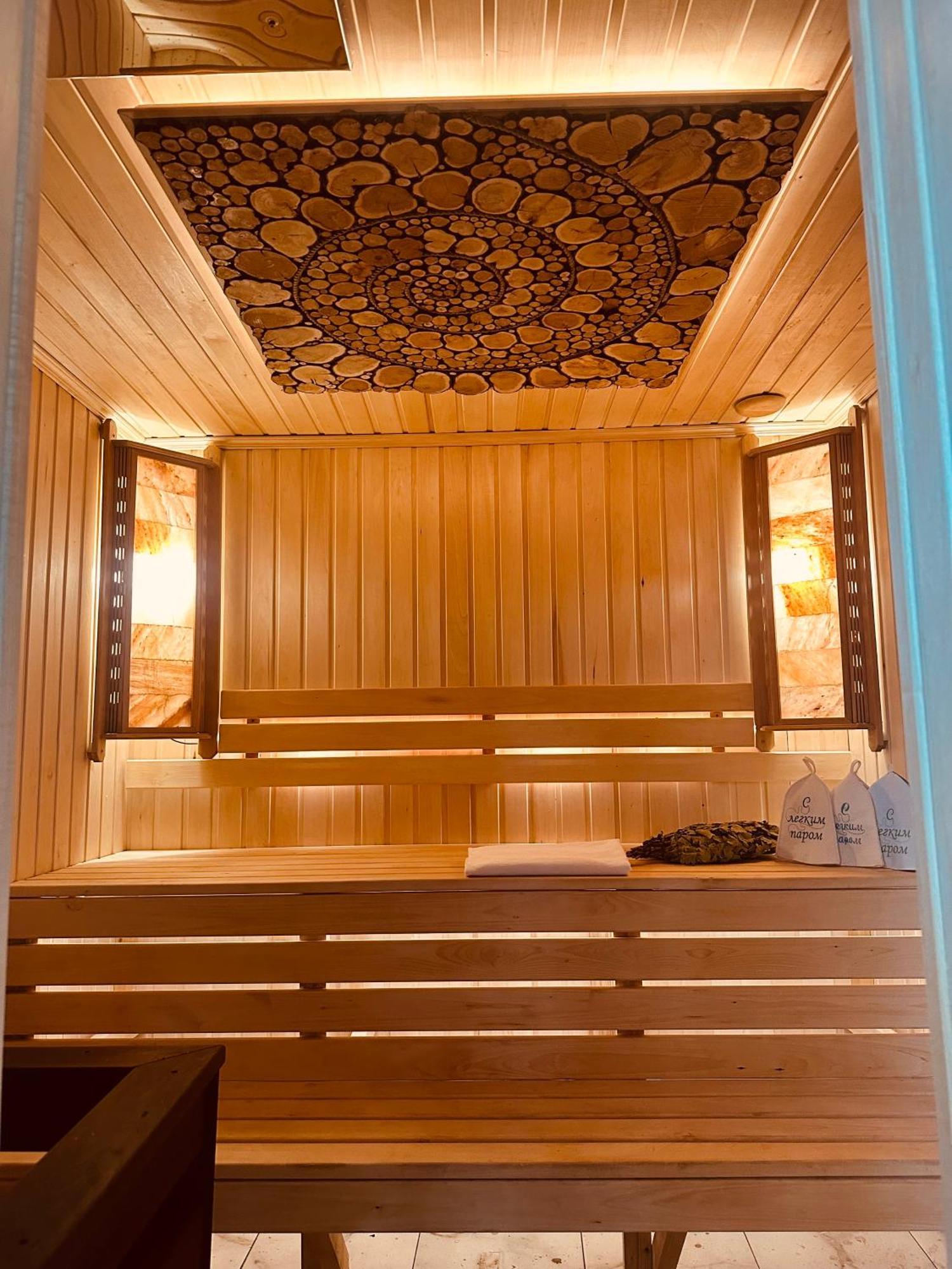 Lion Hotel Asztana Kültér fotó