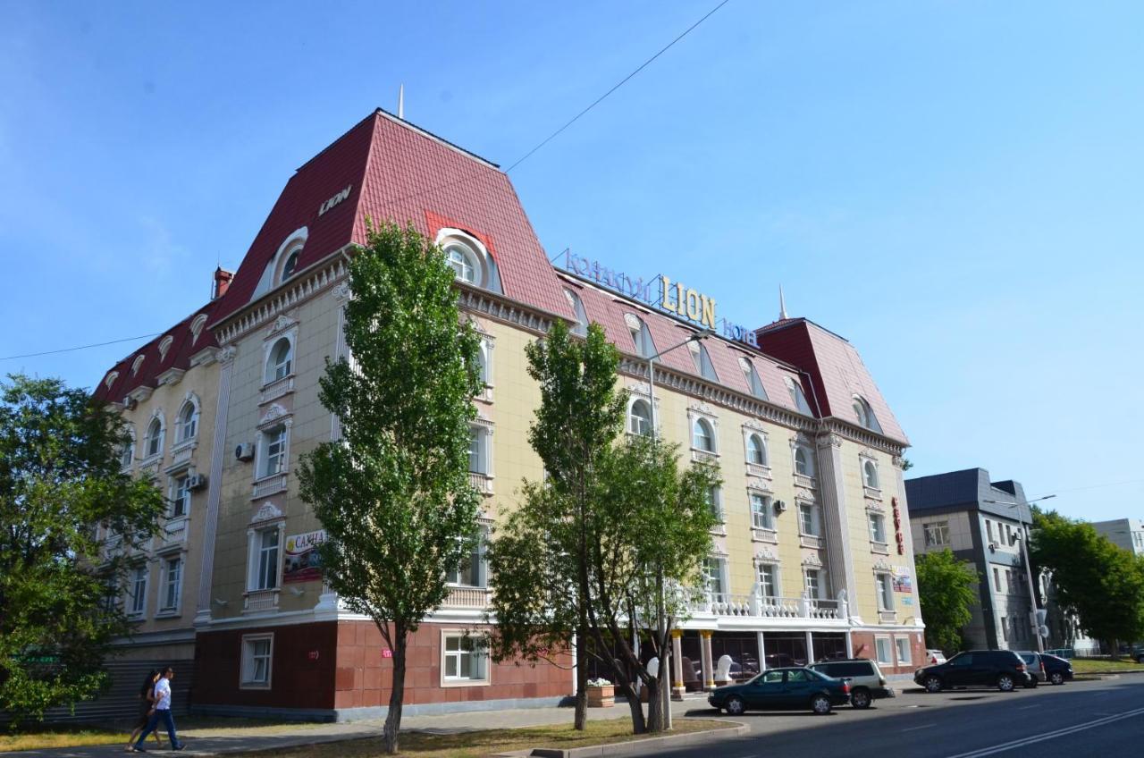 Lion Hotel Asztana Kültér fotó